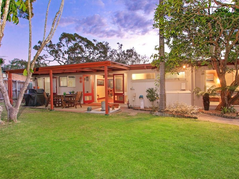 38 Derwent Street, Wheeler Heights NSW 2097