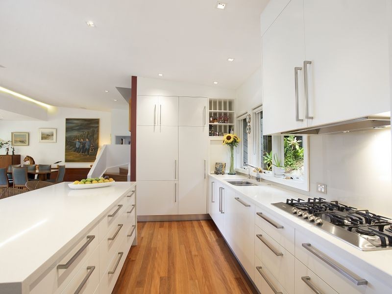 20 Kananook Avenue, Bayview NSW 2104