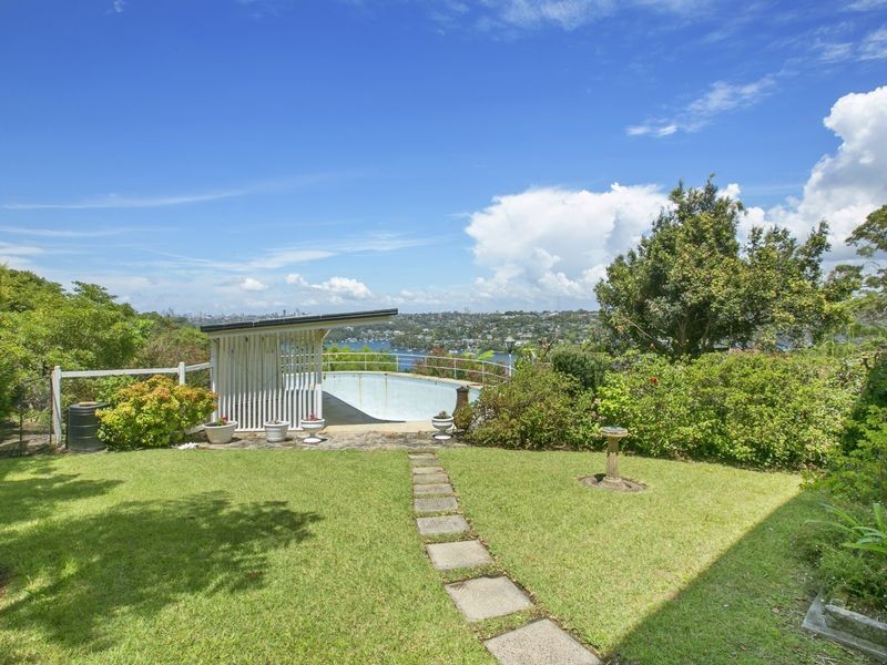 5 Gurney Crescent, Seaforth NSW 2092