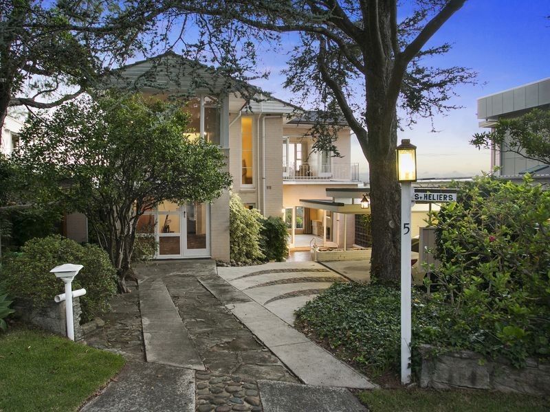 5 Gurney Crescent, Seaforth NSW 2092