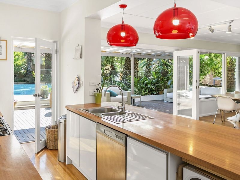 27 Frenchs Forest Road, Seaforth NSW 2092