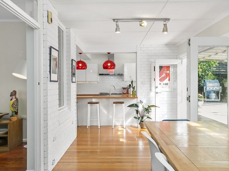 27 Frenchs Forest Road, Seaforth NSW 2092