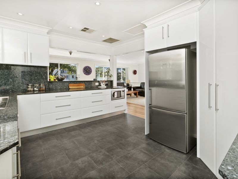 28 Kempbridge Avenue, Seaforth NSW 2092