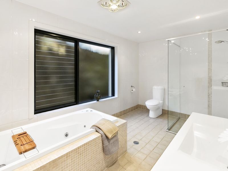 16 Jenner Street, Seaforth NSW 2092