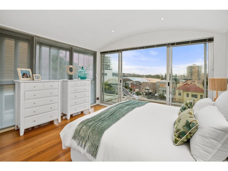 11B Greycliffe Street, Queenscliff NSW 2096