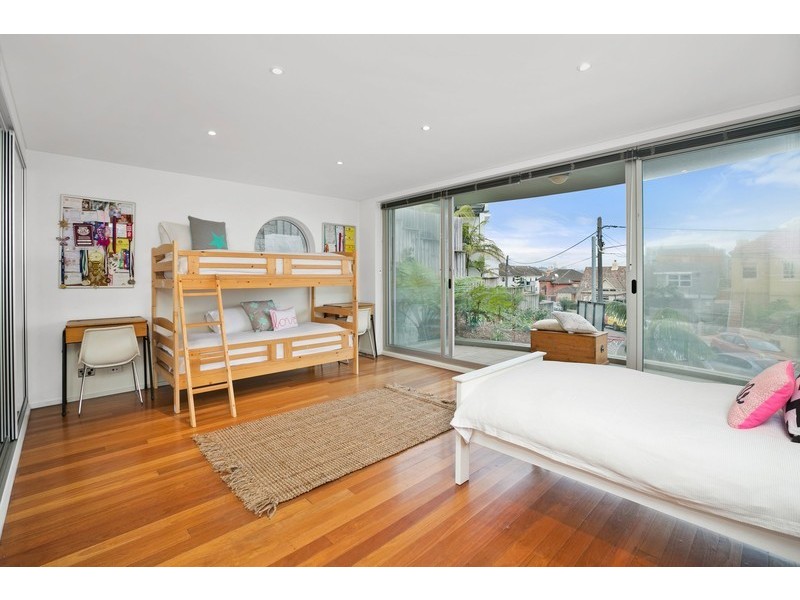 11B Greycliffe Street, Queenscliff NSW 2096