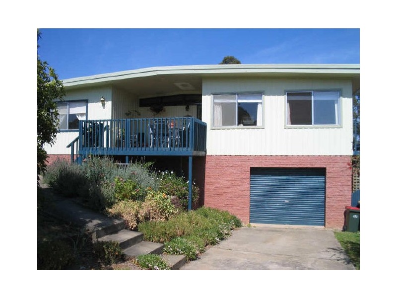 31 Lagoon Street, Moruya NSW 2537