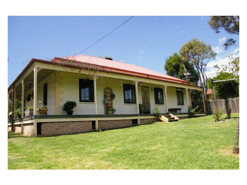 36 Otton Street, Moruya NSW 2537