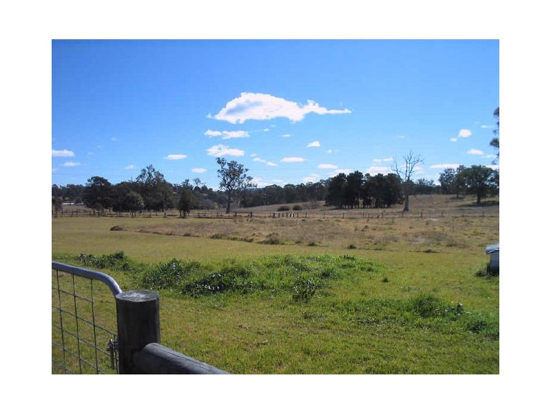 9 Yarimup Place, Moruya NSW 2537