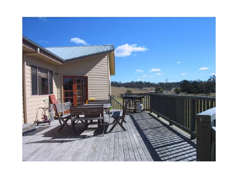 9 Yarimup Place, Moruya NSW 2537