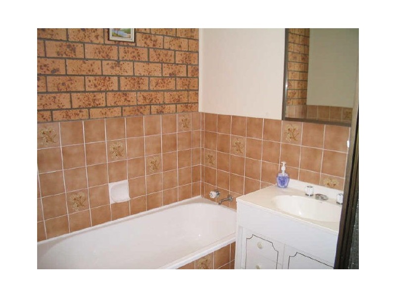 Unit 4/28 Anderson Street, Moruya NSW 2537