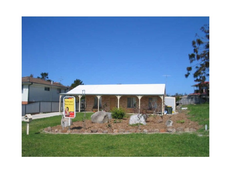 5 Wave Street, Tuross Head NSW 2537