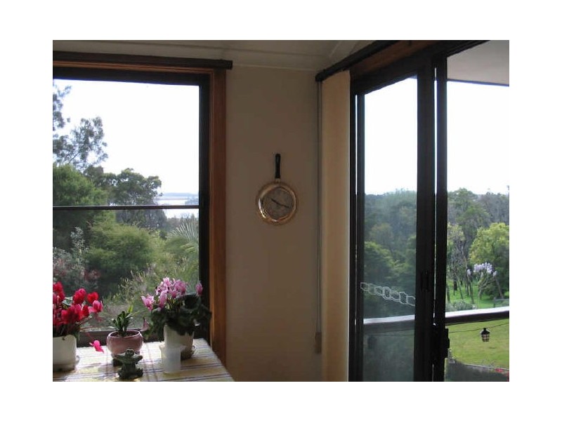 20 Dell Parade, Moruya Heads NSW 2537