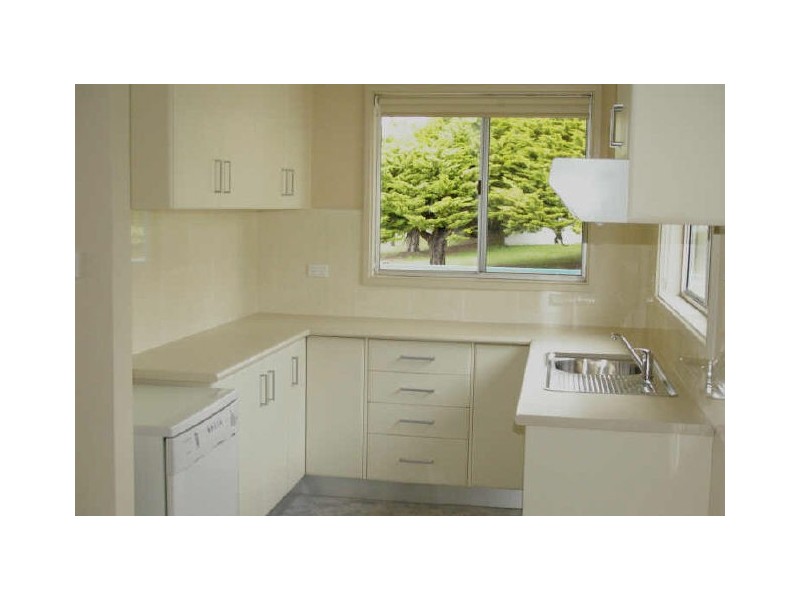 8 Beach Street, Tuross Head NSW 2537