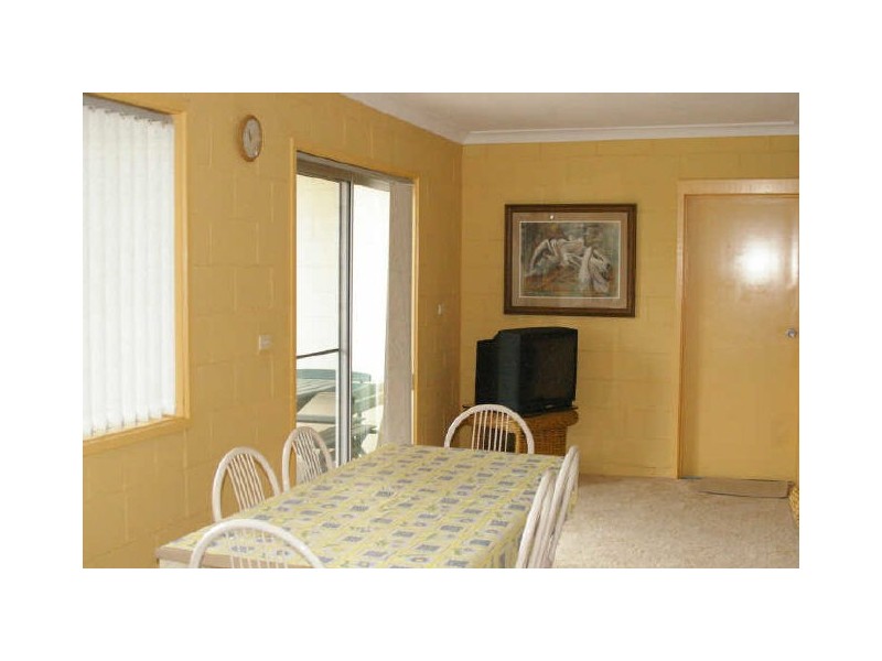 8 Beach Street, Tuross Head NSW 2537