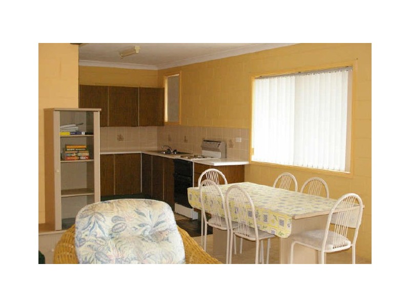 8 Beach Street, Tuross Head NSW 2537