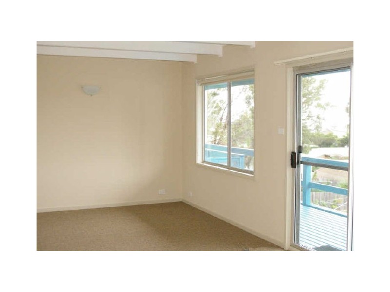 8 Beach Street, Tuross Head NSW 2537