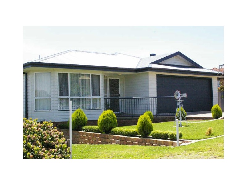 16 Oaks Avenue, Tuross Head NSW 2537