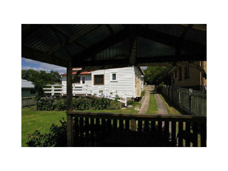 24 Page Street, Moruya NSW 2537