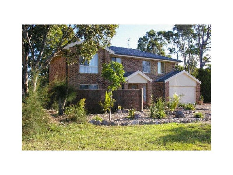 23 Dell Parade, Moruya Heads NSW 2537