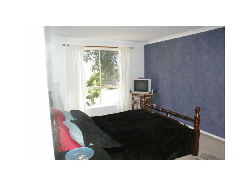 23 Dell Parade, Moruya Heads NSW 2537