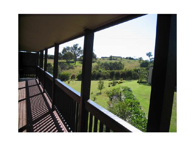 98 Mountain View Road, Moruya NSW 2537