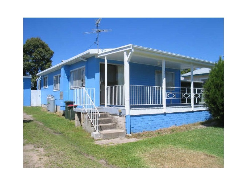 33 River St, Moruya NSW 2537