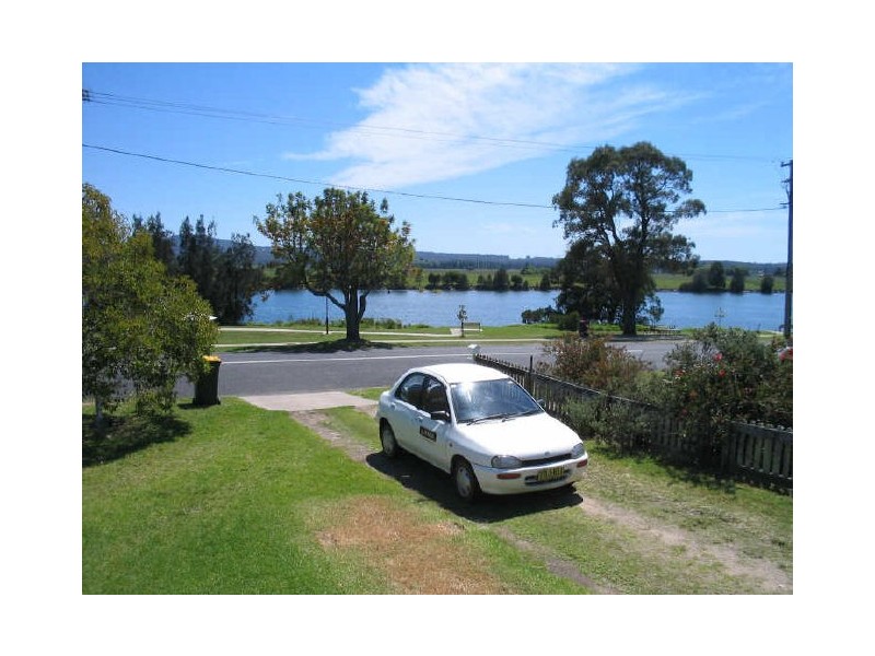 33 River St, Moruya NSW 2537