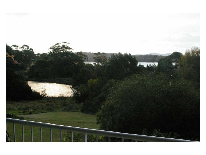 42 Dell Parade, Moruya Heads NSW 2537