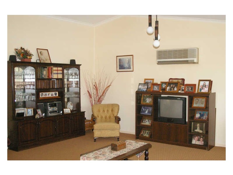 42 Dell Parade, Moruya Heads NSW 2537