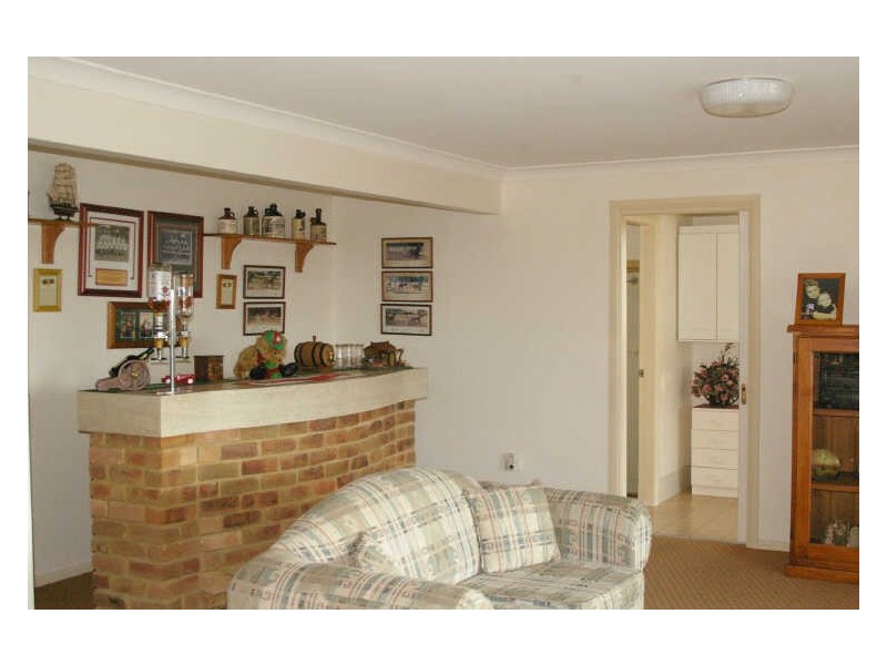 42 Dell Parade, Moruya Heads NSW 2537