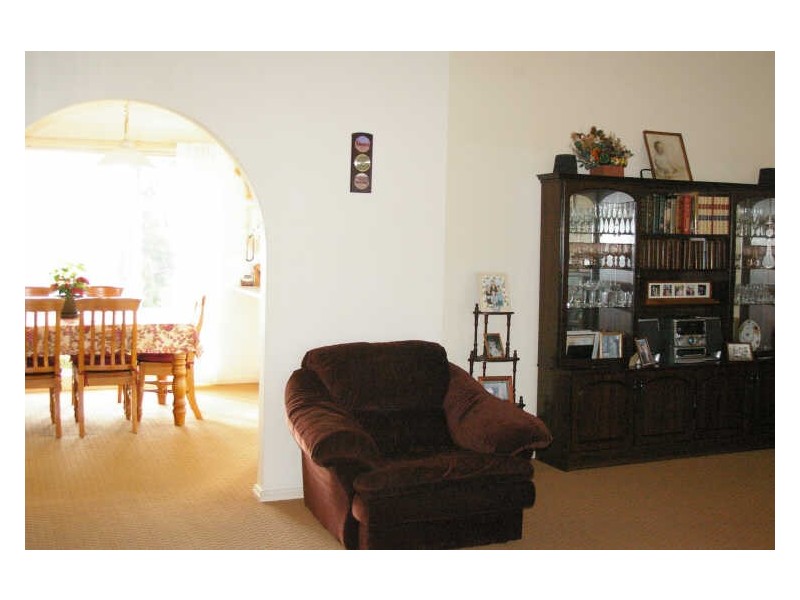 42 Dell Parade, Moruya Heads NSW 2537
