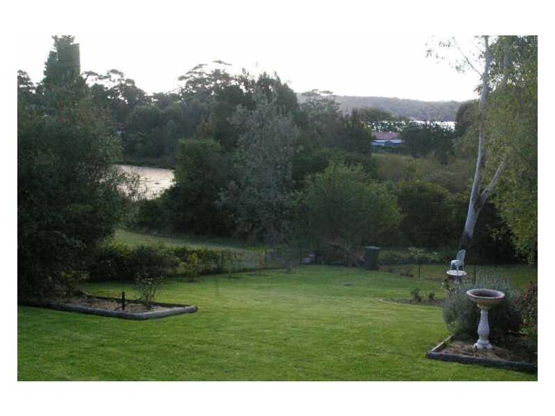 42 Dell Parade, Moruya Heads NSW 2537