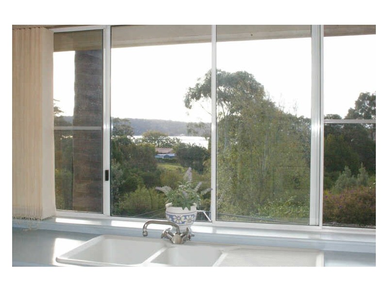 42 Dell Parade, Moruya Heads NSW 2537