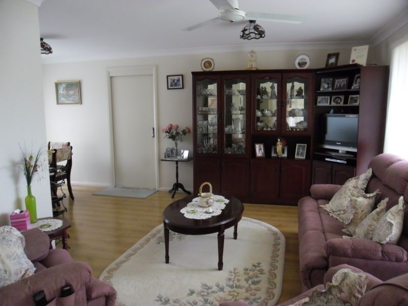 6 Campbell Street, Moruya NSW 2537