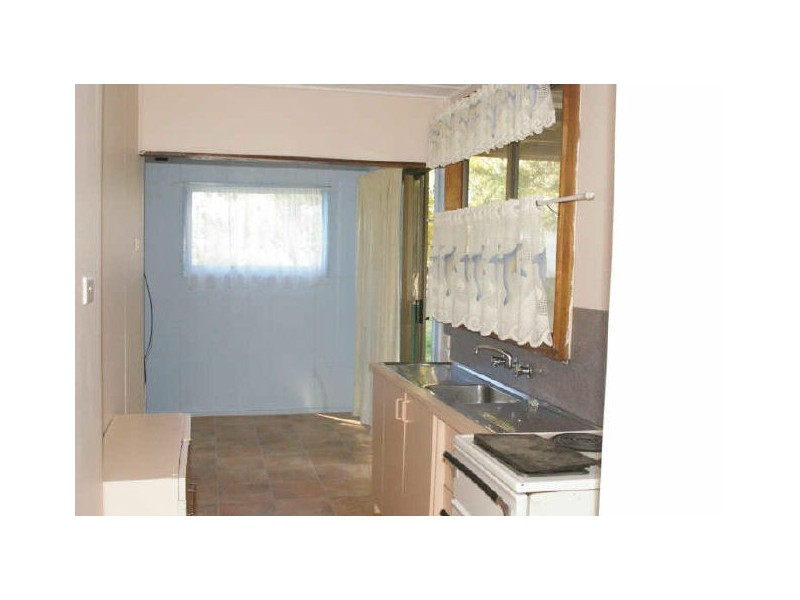 17 Otton Street, Moruya NSW 2537