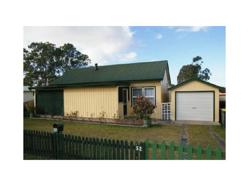 52 Hawdon Street, Moruya NSW 2537