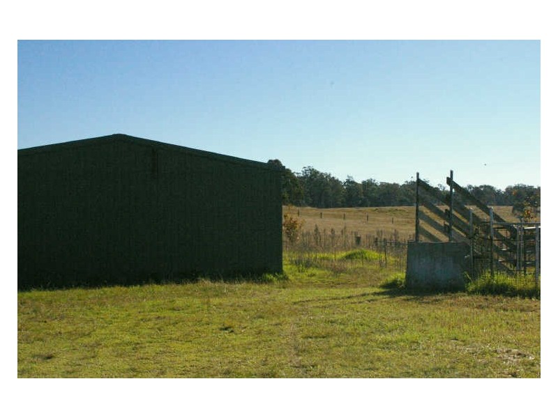 6 Noads Place, Moruya NSW 2537