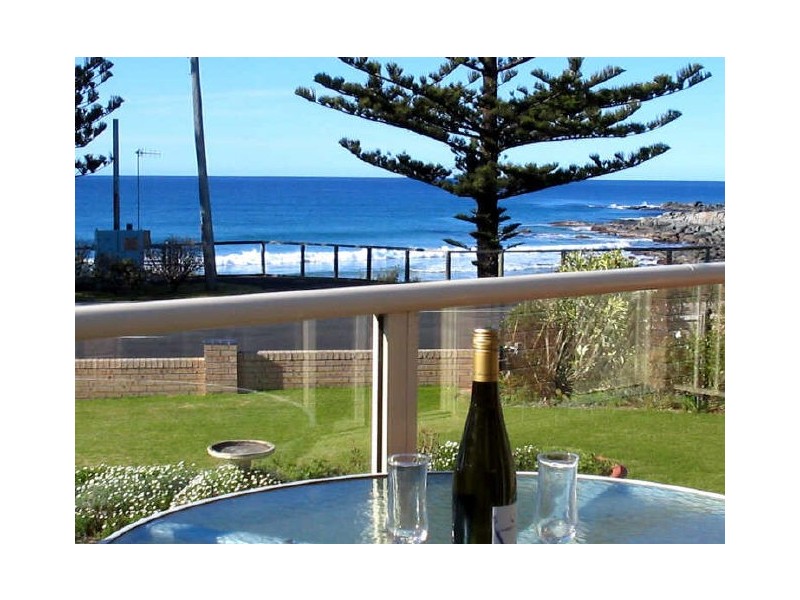 35 Tuross Boulevarde, Tuross Head NSW 2537