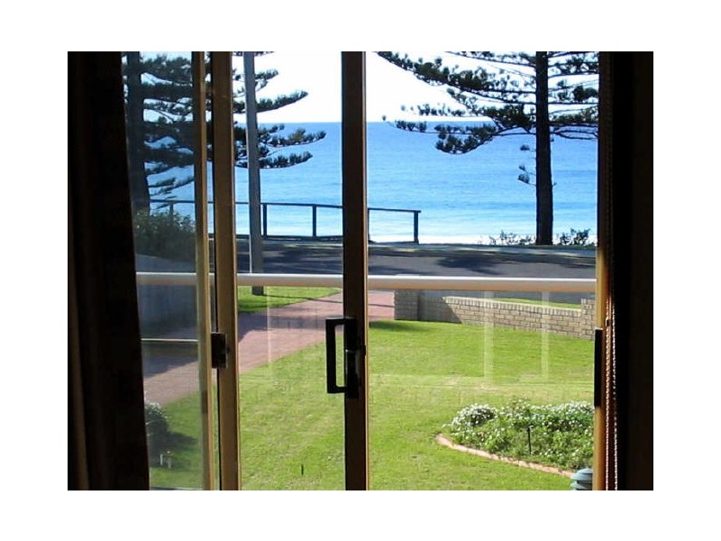 35 Tuross Boulevarde, Tuross Head NSW 2537