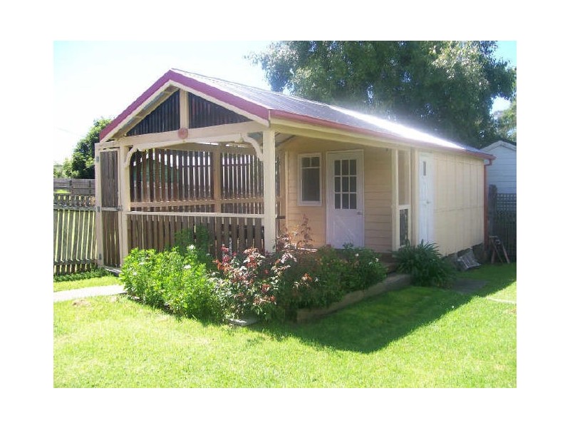 24 Page Street, Moruya NSW 2537