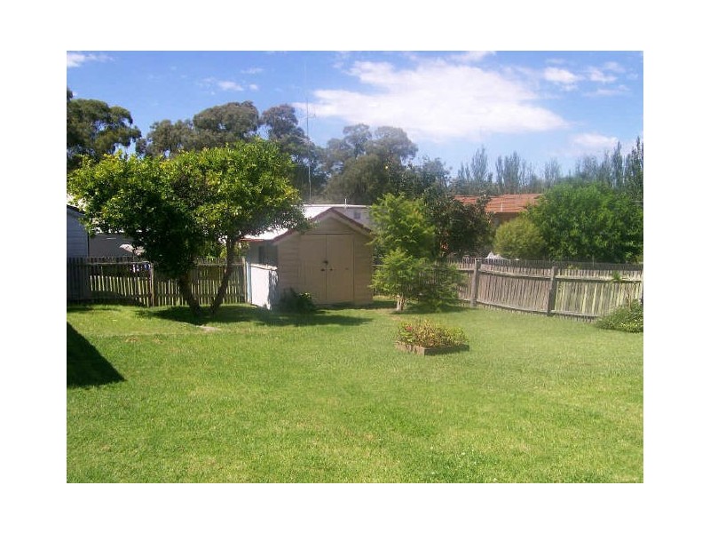 24 Page Street, Moruya NSW 2537