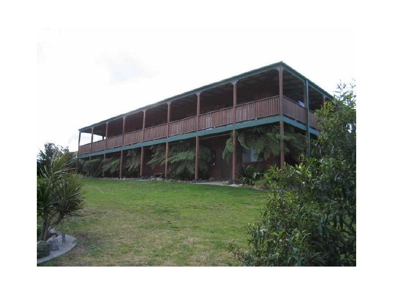 22 Emmott Street, Moruya NSW 2537