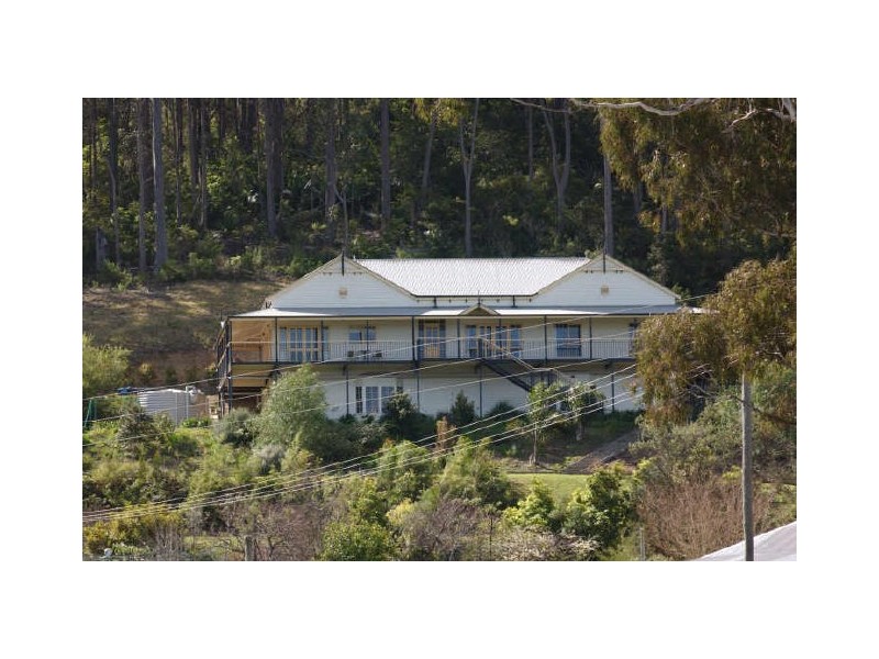 11 Water Crescent, Narooma NSW 2546