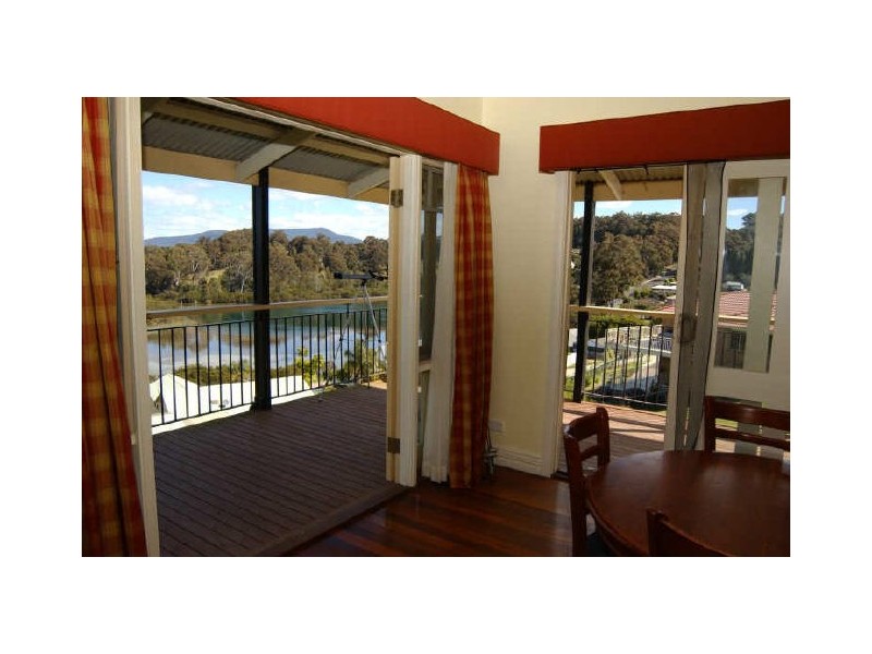 11 Water Crescent, Narooma NSW 2546