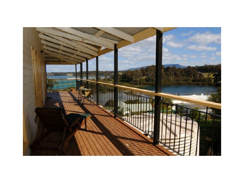 11 Water Crescent, Narooma NSW 2546