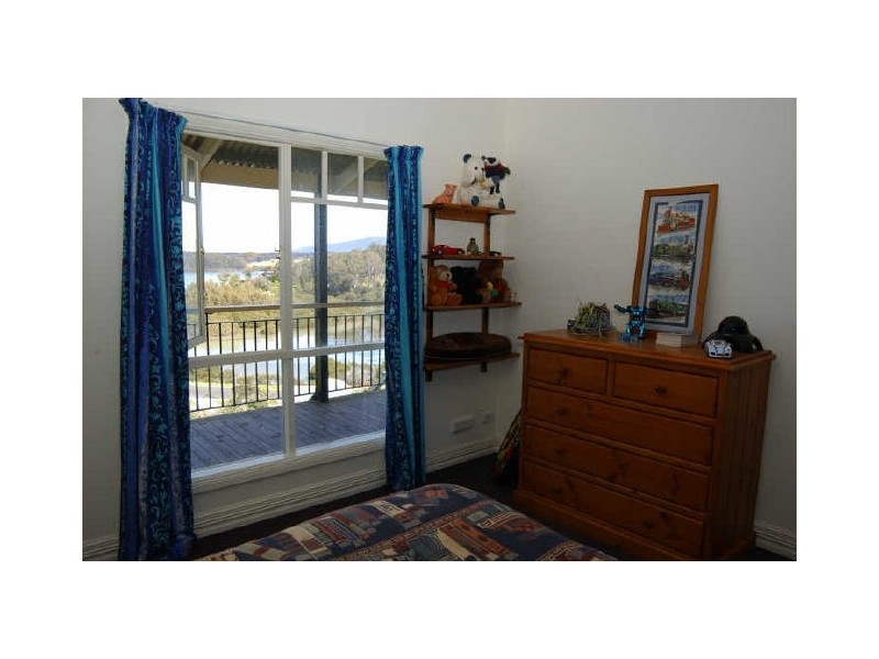 11 Water Crescent, Narooma NSW 2546