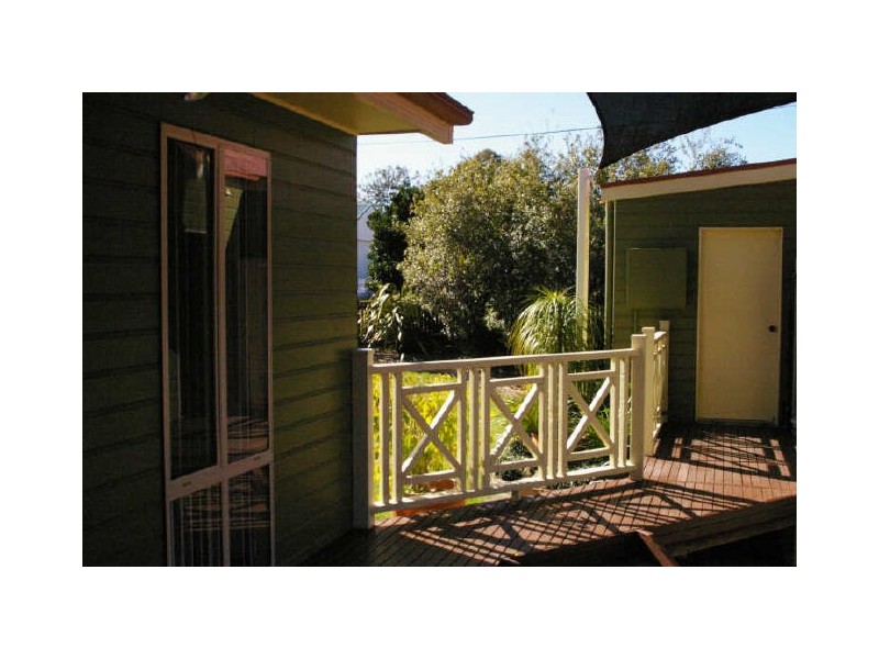 27 Moruya Street, Moruya NSW 2537