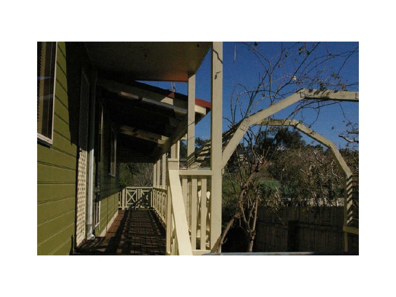27 Moruya Street, Moruya NSW 2537
