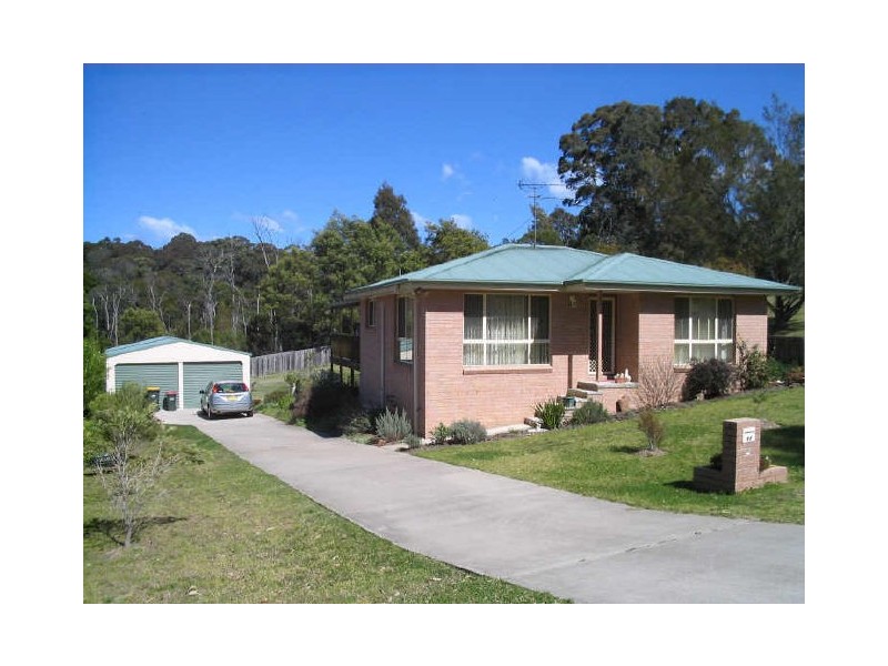 38 Renee Crescent, Moruya Heads NSW 2537